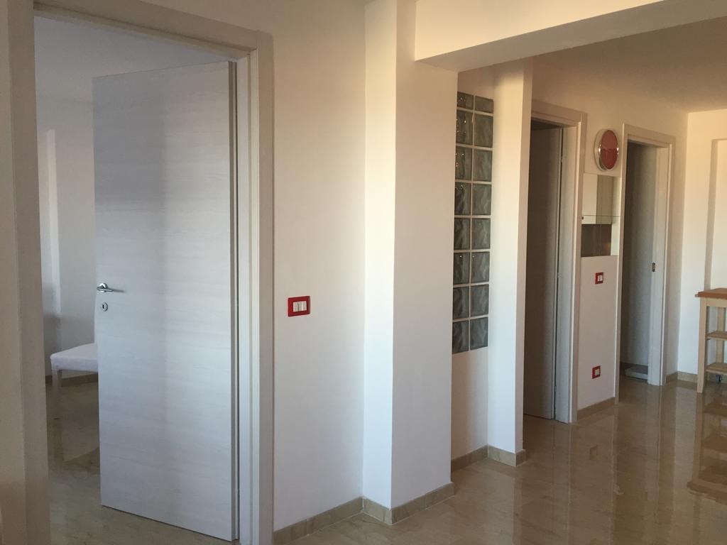 Baia Giardini Apartments ภายนอก รูปภาพ