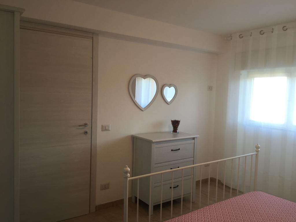 Baia Giardini Apartments ภายนอก รูปภาพ