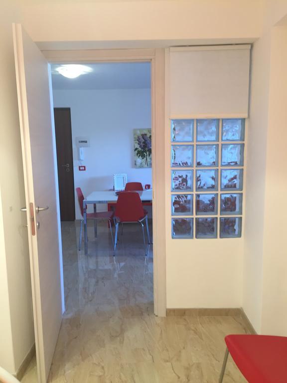 Baia Giardini Apartments ภายนอก รูปภาพ